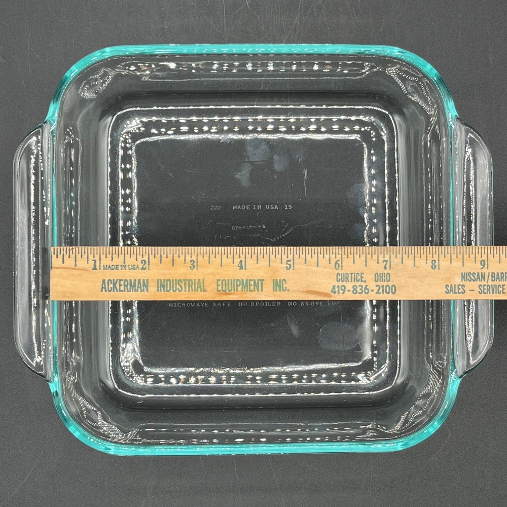 Pyrex 222 Clear Glass 8 Inch Square Baking Dish with Blue Plastic Lid 222-PC - Picture 3 of 8
